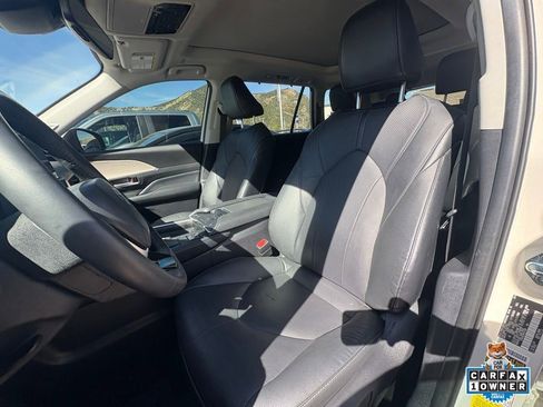 Certified 2024 Toyota Grand Highlander Limited image 15