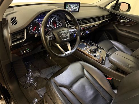 Used 2017 Audi Q7 3.0T Premium AWD/4WD image 4