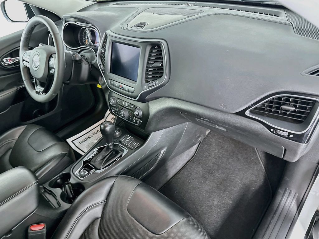 Used 2023 Jeep Cherokee Altitude Lux AWD/4WD image 30