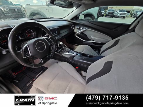 Used 2018 Chevrolet Camaro LT w/ RS Package RWD image 9
