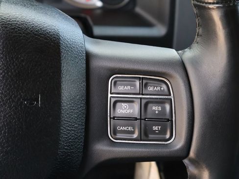 Used 2018 RAM 1500 Big Horn AWD/4WD image 33