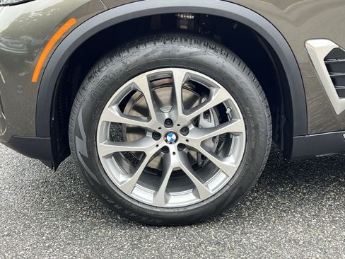 New 2026 BMW X5 xDrive40i AWD/4WD image 9