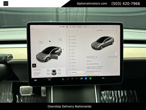 Used 2018 Tesla Model 3 Long Range image 31