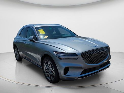 Used 2023 Genesis GV70 2.5T w/ Advanced Package AWD/4WD image 3