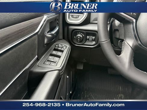 New 2026 RAM 3500 Laramie AWD/4WD image 18