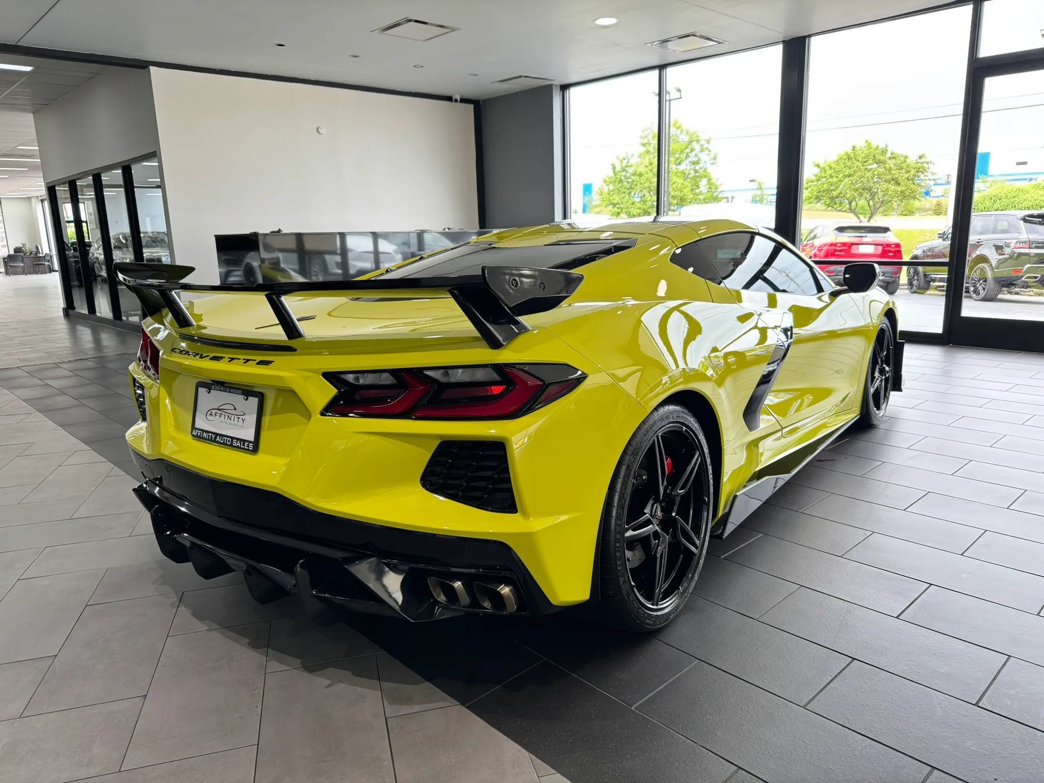 Used 2023 Chevrolet Corvette Stingray Coupe w/ Z51 Performance Package RWD image 25