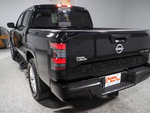 Used 2023 Nissan Frontier SV w/ SV Convenience Package AWD/4WD image 9