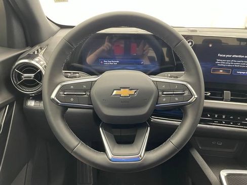 New 2026 Chevrolet Equinox LT AWD/4WD image 10
