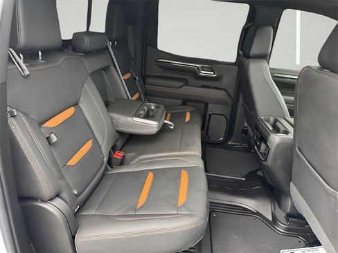 Used 2022 GMC Sierra 1500 AT4 w/ AT4 Premium Package image 36