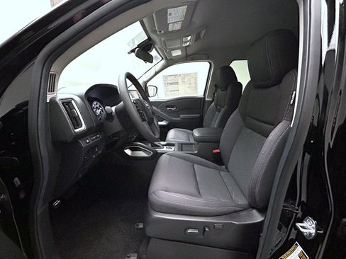 New 2026 Nissan Frontier SV w/ SV Convenience Package image 10