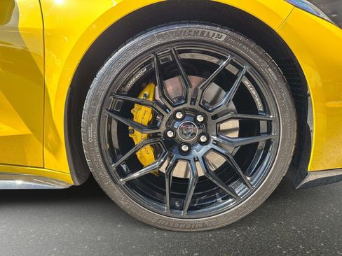 Used 2025 Chevrolet Corvette Z06 RWD image 22