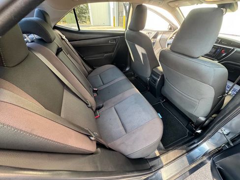 Used 2019 Toyota Corolla LE image 14