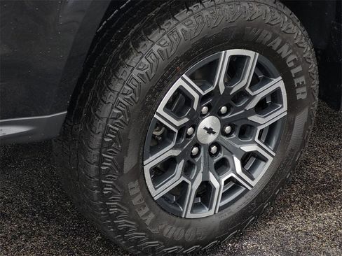 Certified 2026 Chevrolet Colorado Z71 w/ Z71 Convenience Package 2 image 7