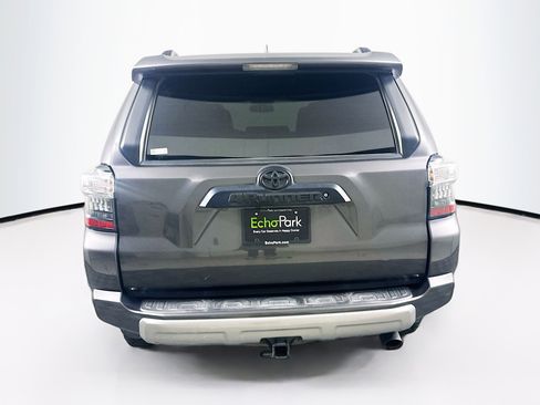 Used 2019 Toyota 4Runner TRD Off-Road Premium image 7