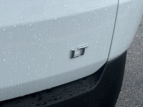 Certified 2023 Chevrolet Traverse LT AWD/4WD image 9