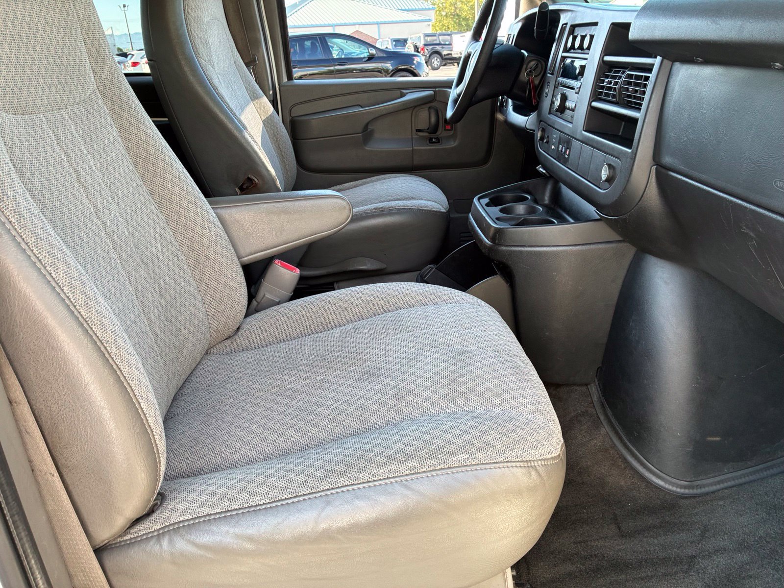 Used 2014 Chevrolet Express 3500 LT w/ LT Preferred Equipment Group RWD image 14
