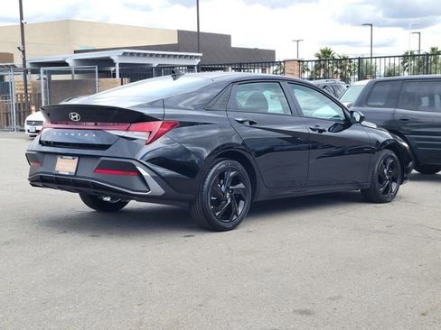 New 2026 Hyundai Elantra Sport FWD image 4