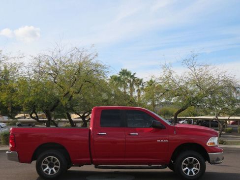 Used 2010 Dodge Ram 1500 Truck SLT image 3