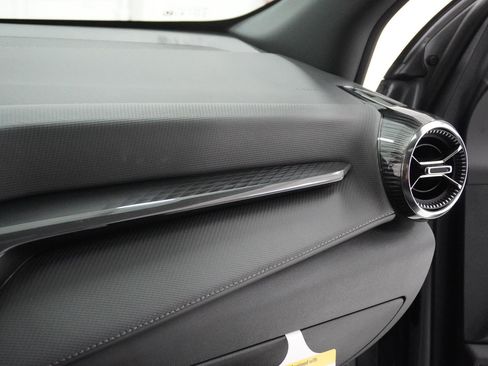 New 2026 Chevrolet Equinox LT image 30