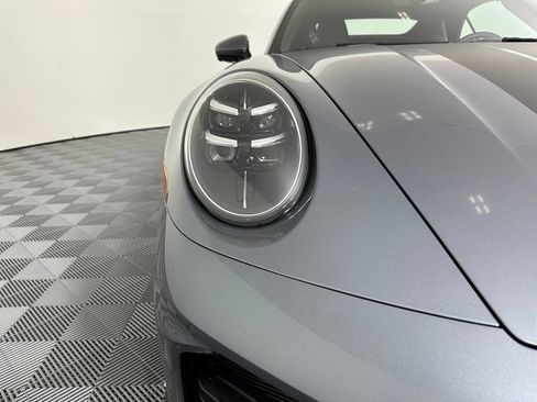 Certified 2025 Porsche 911 Carrera RWD image 9