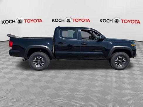 Used 2021 Toyota Tacoma TRD Off-Road w/ Technology Package AWD/4WD image 9