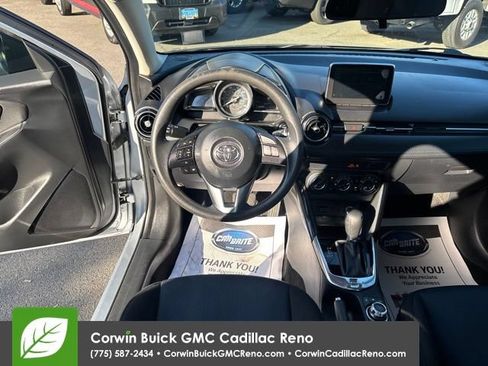 Used 2017 Toyota Yaris iA FWD image 28