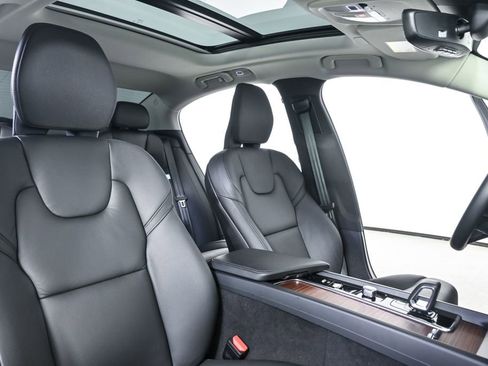 Certified 2025 Volvo S60 B5 Plus w/ Climate Package FWD image 24