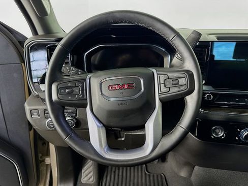 Used 2023 GMC Sierra 1500 Elevation AWD/4WD image 12