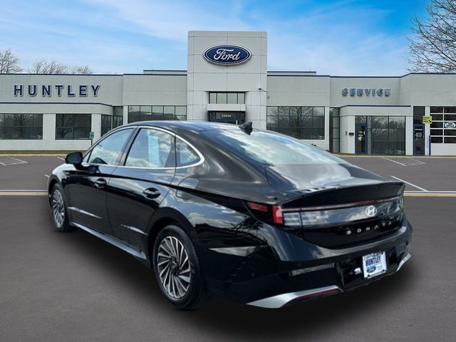 Used 2025 Hyundai Sonata Limited FWD image 6