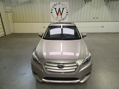 Used 2017 Subaru Legacy 2.5i Premium w/ Moonroof Package AWD/4WD image 12