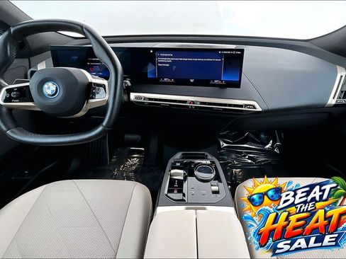 Used 2023 BMW iX xDrive50 AWD/4WD image 18