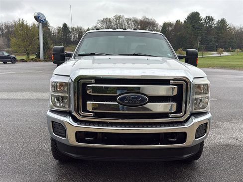 Used 2014 Ford F250 XLT w/ XLT Interior Package AWD/4WD image 3