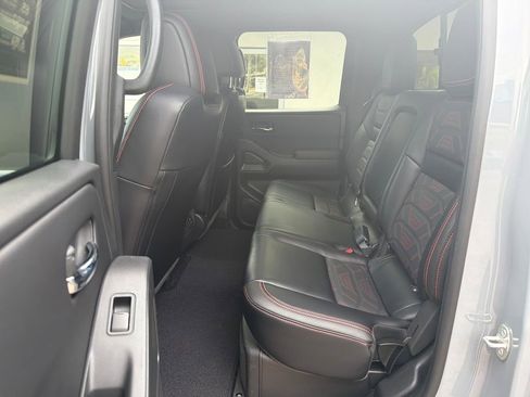 Used 2025 Nissan Frontier PRO-4X w/ Pro Premium Package image 16