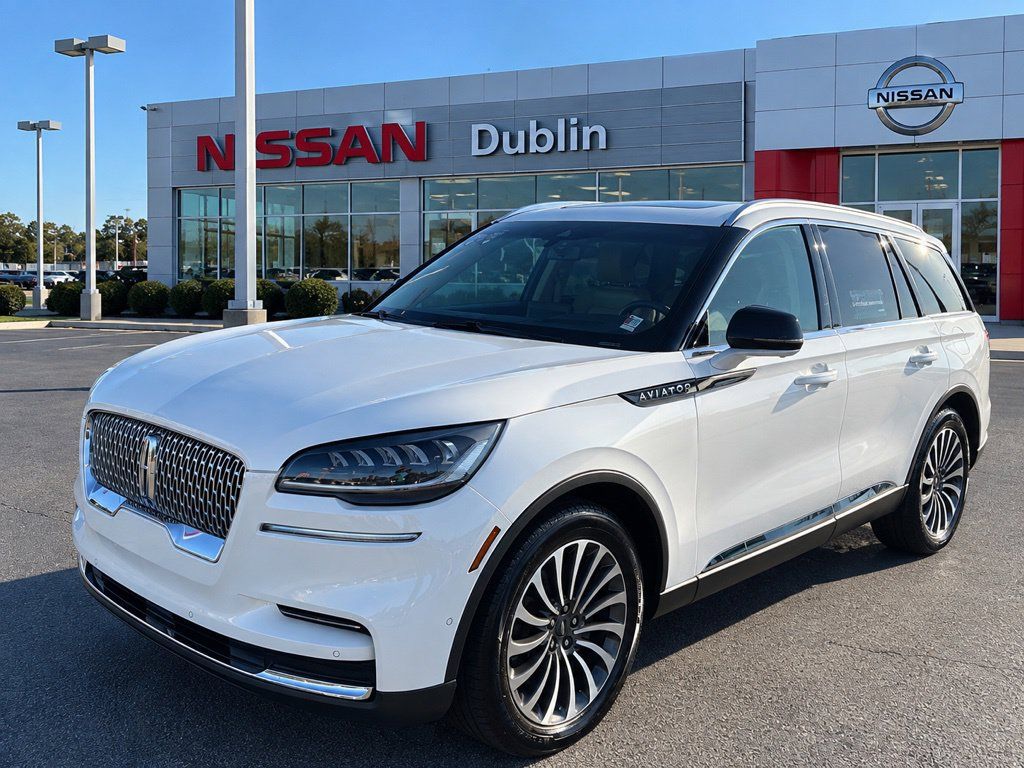 Used 2023 Lincoln Aviator Reserve w/ Equipment Group 201A RWD image 1