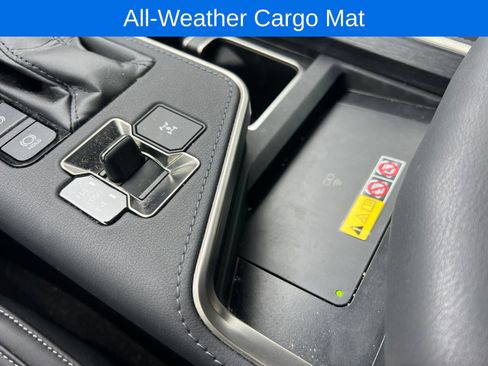 Used 2025 Lexus GX 550 w/ Accessory Package (2T) AWD/4WD image 20