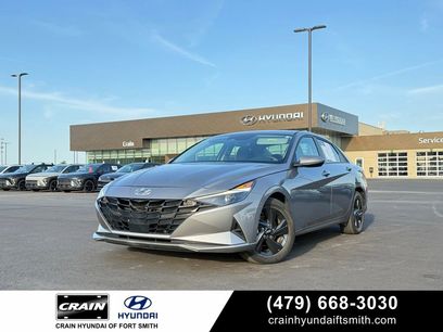 Used 2021 Hyundai Elantra SEL w/ Convenience Package