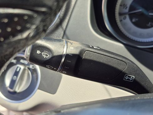 Used 2013 Mercedes-Benz C 250 Sedan image 31