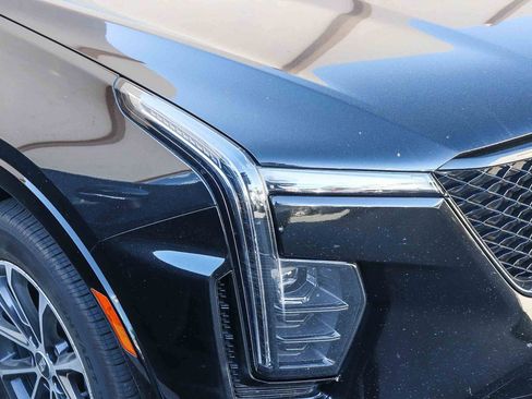 Used 2024 Cadillac XT4 Sport w/ Cold Weather Package image 5