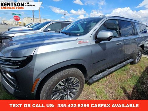 Used 2025 Chevrolet Suburban Z71 image 1