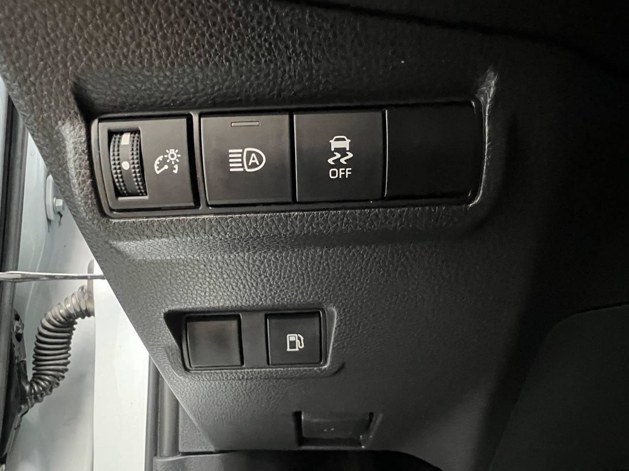 Used 2024 Toyota Corolla Cross AWD Hybrid image 22
