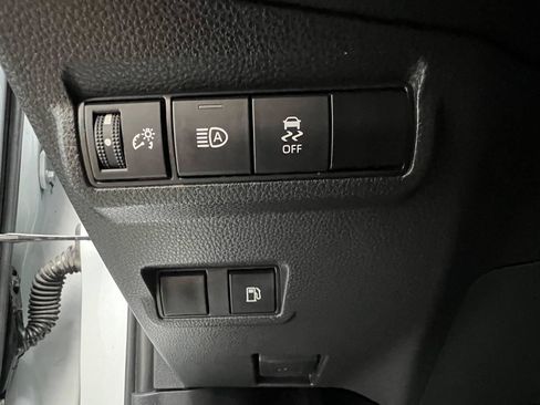 Used 2024 Toyota Corolla Cross AWD Hybrid image 22