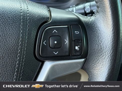 Used 2017 Toyota Sienna XLE image 15