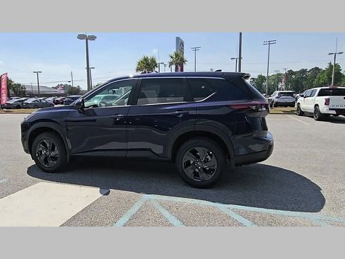 New 2026 Nissan Rogue SV FWD image 26