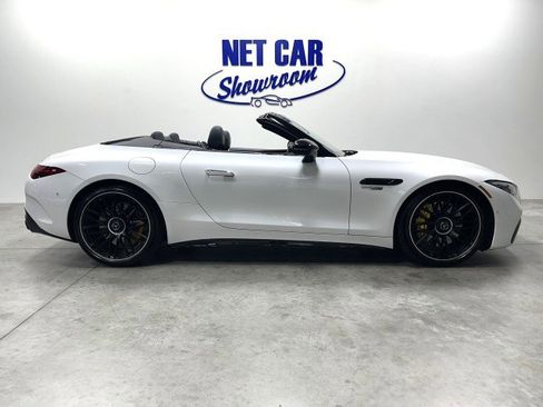 Used 2022 Mercedes-Benz SL 55 AMG 4MATIC image 2