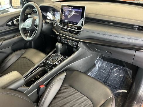 New 2026 Jeep Compass Latitude image 7