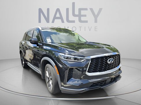 Used 2024 INFINITI QX60 Luxe w/ Performance Audio Package FWD image 3