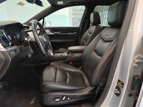 Used 2020 Cadillac XT6 Premium Luxury AWD/4WD image 9