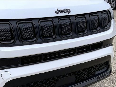 Used 2022 Jeep Compass Altitude image 32