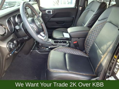 Used 2023 Jeep Wrangler Unlimited Sahara image 9