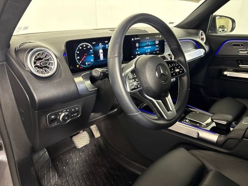Used 2023 Mercedes-Benz GLB 250 image 23